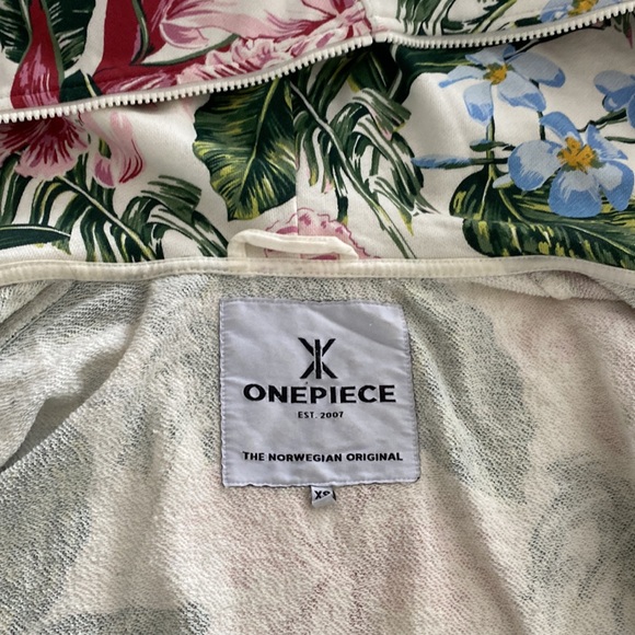 Norwegian Original ONEPIECE Tropicana JUMPSUIT Onesie Off-White Floral Unisex XS - Picture 9 of 13